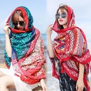 Phong Cách Mùa Hè: Sử Dụng Khăn Lụa Đa Năng