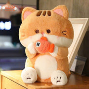 Mèo ôm cá nhỡ
