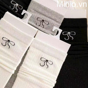 Vớ cổ cao nhún nơ