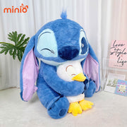 Stitch xanh ôm vịt trắng