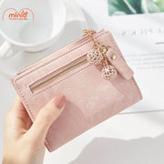 Ví kèm móc khoá quả cầu