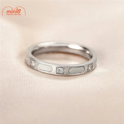 Nhẫn titan đá vuông mix xà cừ 53MH