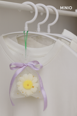 Nến thơm hoa cúc