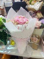 Bó hoa hồng 7 bông lưới hồng