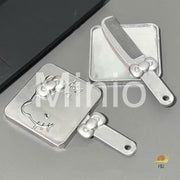 Gương lược Hello Kitty màu bạc