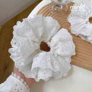 Scrunchies ren trắng 2 tầng PO