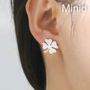 Bông tai titan cỏ 4 lá