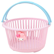 Giỏ nhựa đựng đồ gắn charm