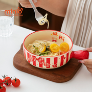 Thố sứ tay cầm hoạ tiết đỏ