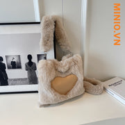 Túi đeo lông trái tim mềm mịn