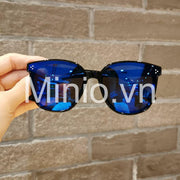 Kính mát mắt vuông