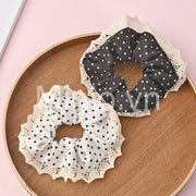 Scrunchies chấm bi viền ren