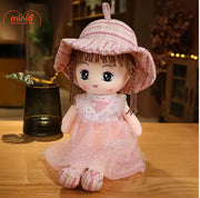 Búp bê mũ dạ YT