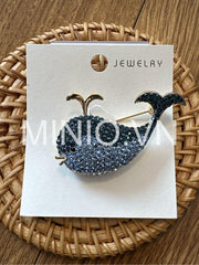 Cài áo cá voi xanh