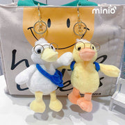 Móc khoá vịt đeo kính