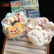 Scrunchies mặt thú viền pompom