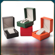 Hộp đựng đồng hồ da