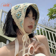 Khăn bandana hoa móc len