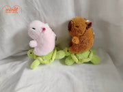 Móc khóa Capybara rút ngồi lưng thú