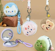 Móc khoá gương thú lông