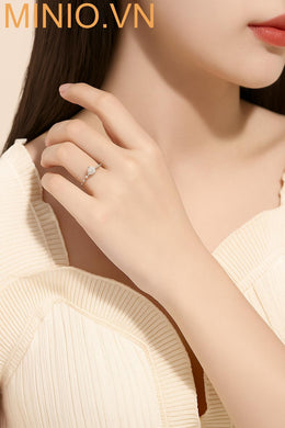 Nhẫn Xuping đá nổi 6 đá nhỏ MH