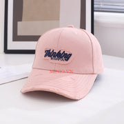 Nón kết thêu chữ Thingking rách TBL