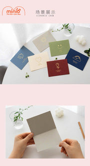 Thiệp hoạ tiết mạ ánh vàng