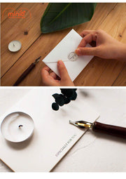 Thiệp vintage nền trắng lá xanh