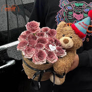 Gấu Teddy đội nón sinh nhật ôm hoa