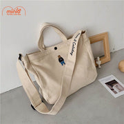 Túi đeo chéo M116 thêu gấu