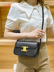 Túi xách Celine khoá vàng