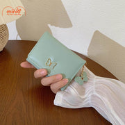 Ví gấp 3 kèm móc khóa bướm
