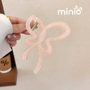 Kẹp càng cua bướm trong