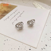 Khuyên tai bấm tim đính đá