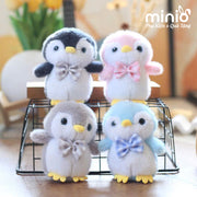 Móc khoá cánh cụt nơ kẻ