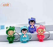 Móc khóa cô bé mùa đông