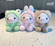 Móc khoá heo đội nón