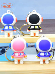 Móc khóa phi hành gia vũ trụ