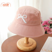 Nón cụp thêu nơ M320 có dây TBL