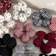 Scrunchies phồng hoa tone đỏ trắng