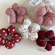 Scrunchies phồng hoa tone đỏ trắng
