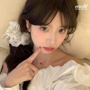 Scrunchies von ren đen trắng đính nơ ML