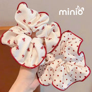 Scrunchies hoạ tiết đỏ