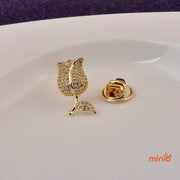 Cài áo Tulip đính đá trắng