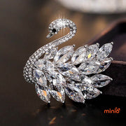 Cài áo thiên nga đính đá