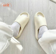 Dép bánh mì Calm Slide