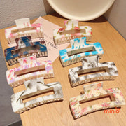 Kẹp càng cua màu loang