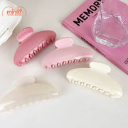 Kẹp càng cua trăng khuyết