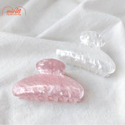 Kẹp càng cua trăng khuyết màu xà cừ