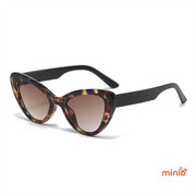 Kính mát mắt mèo Dior